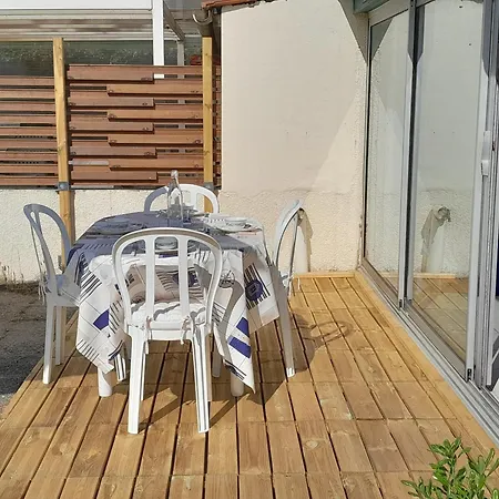 Holiday home Patio Face A La Avec Parking, - Fr-1-239-1123 *